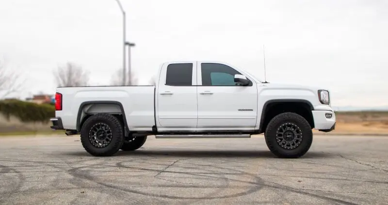 Cognito 07-20 Chevy Silv/Sierra 1500 Yukon/Tahoe/Sub 2Wd/4Wd 3In Perf Leveling Kit W/ Fox 2.0 Ifp 2