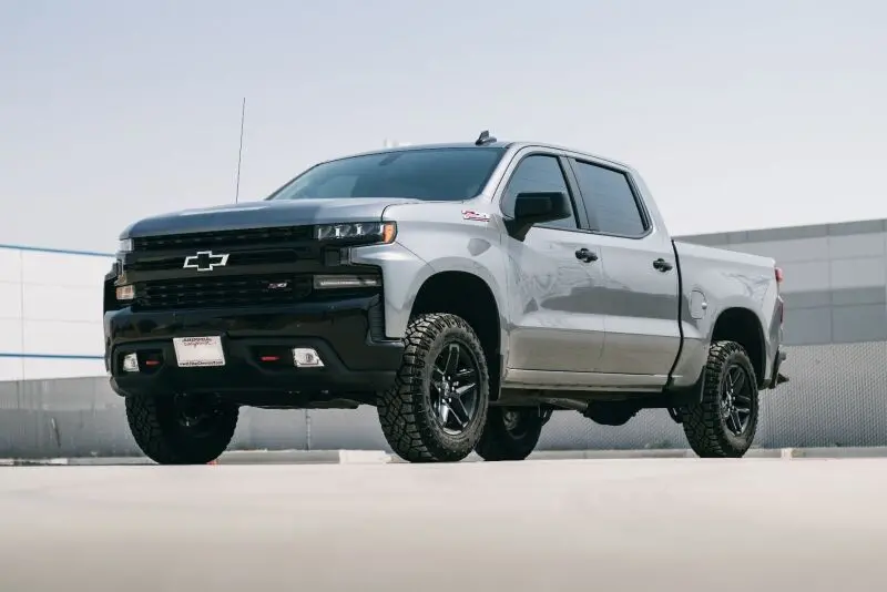 Cognito 19-24 Chevy/Gmc Silverado/Sierra 1500 4Wd 1In Perf Leveling Kit W/ Elka 2.0 Ifp Shocks 2