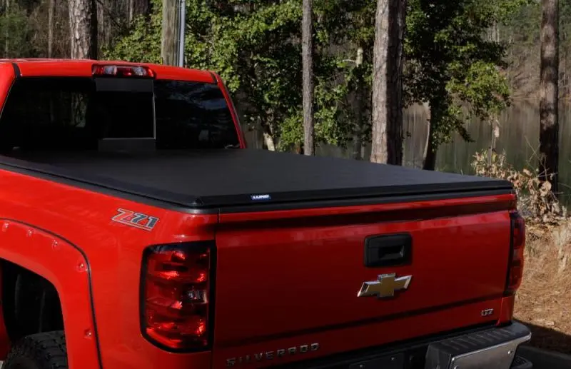 Lund Hard-Folding Tonneau Cover For 2007–2013 Toyota Tundra Fleetside (6.5-Foot Bed) – Black 1